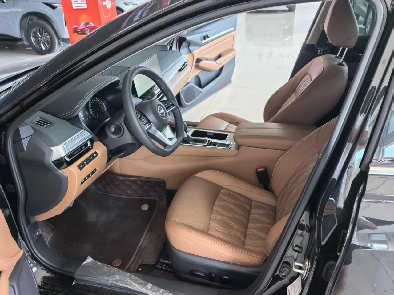 Nissan 2025 Teana 2.0T Stepless XV Exclusive Edition Automatic Gear 3