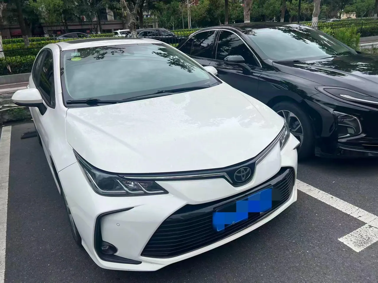 Toyota 2021 Corolla 1.2T Stepless Deluxe Edition Automatic Gear 2