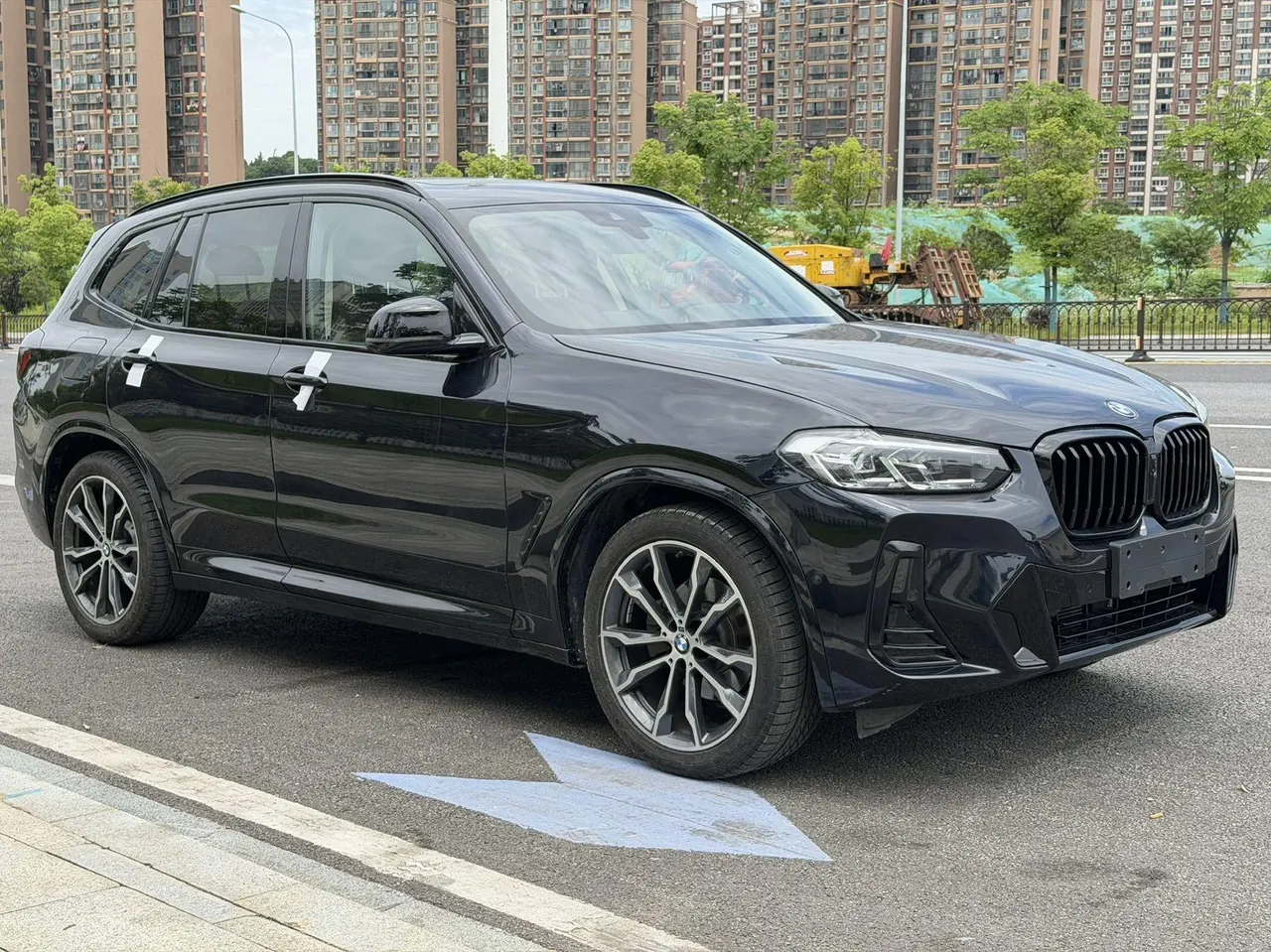 BMW 2023 X3 xDrive30i 2.0T Leading M Obsidian Night Suit Automatic Gear 2