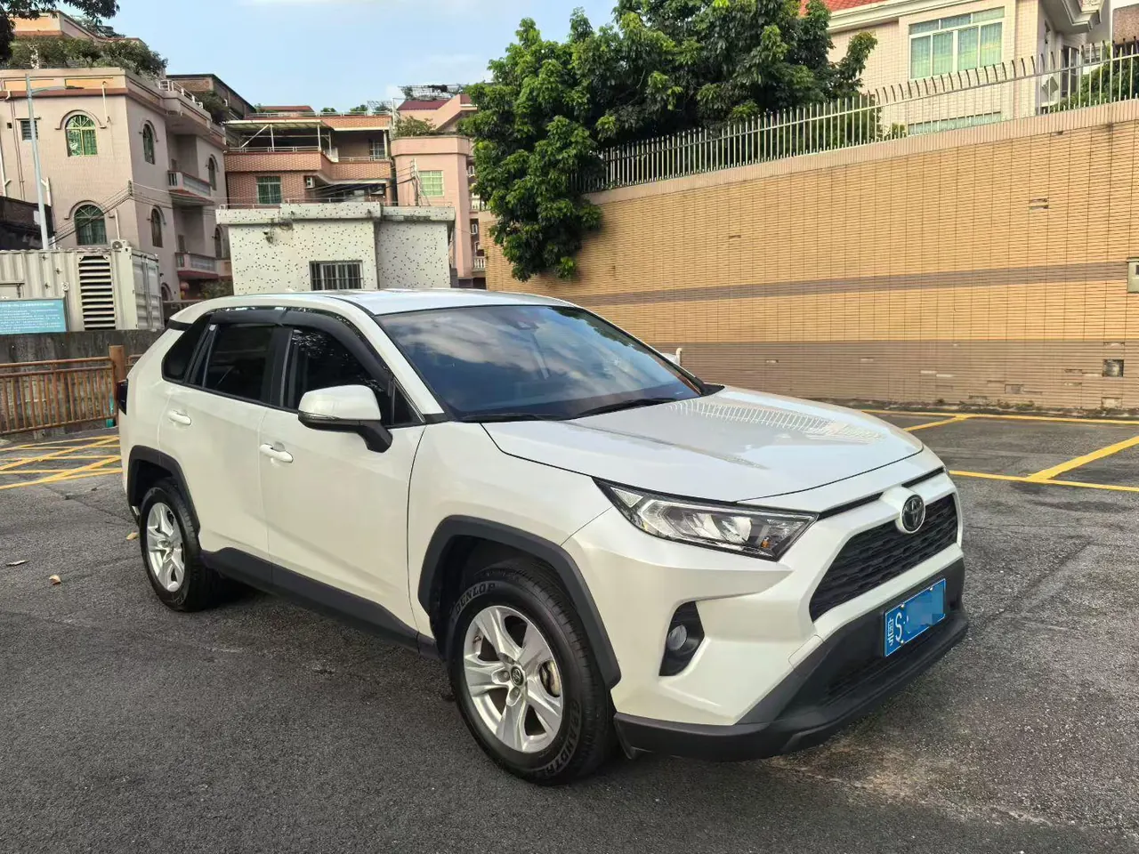 Toyota 2023 RAV4 Rongbo 2.0 Stepless Two-Drive City Edition Automatic Gear 3