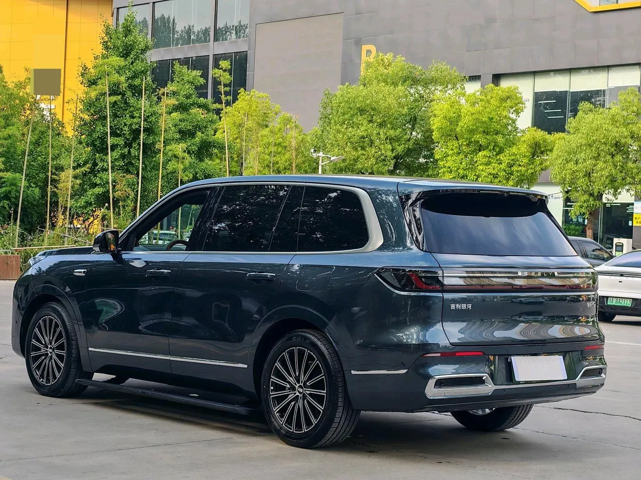 Geely Galaxy 2025 M9 1.5T 230km Two-Drive Discovery Edition Automatic Gear 11