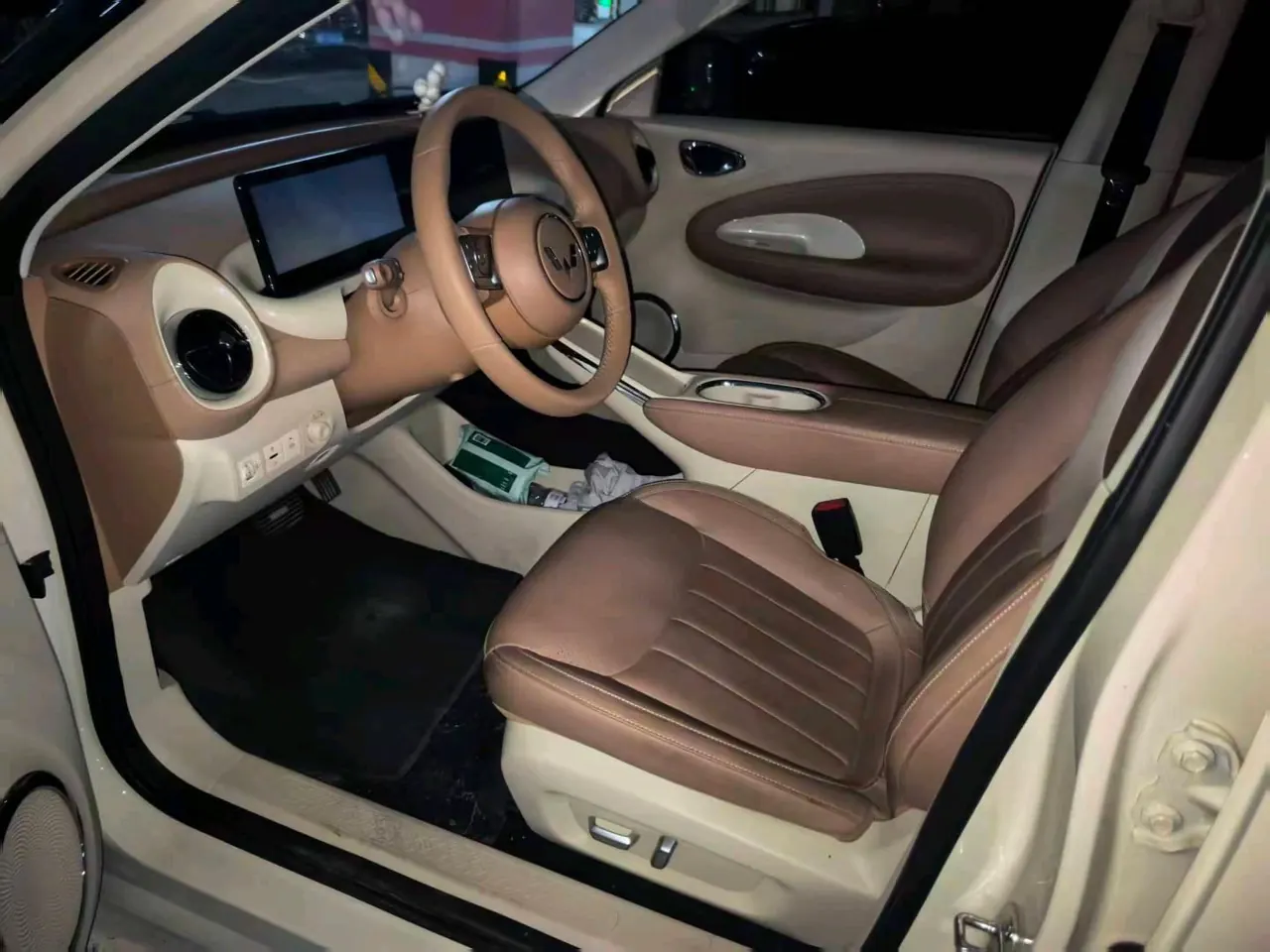 WuLing 2025 Plantronics 333km LingBox Enjoy Automatic Gear 6