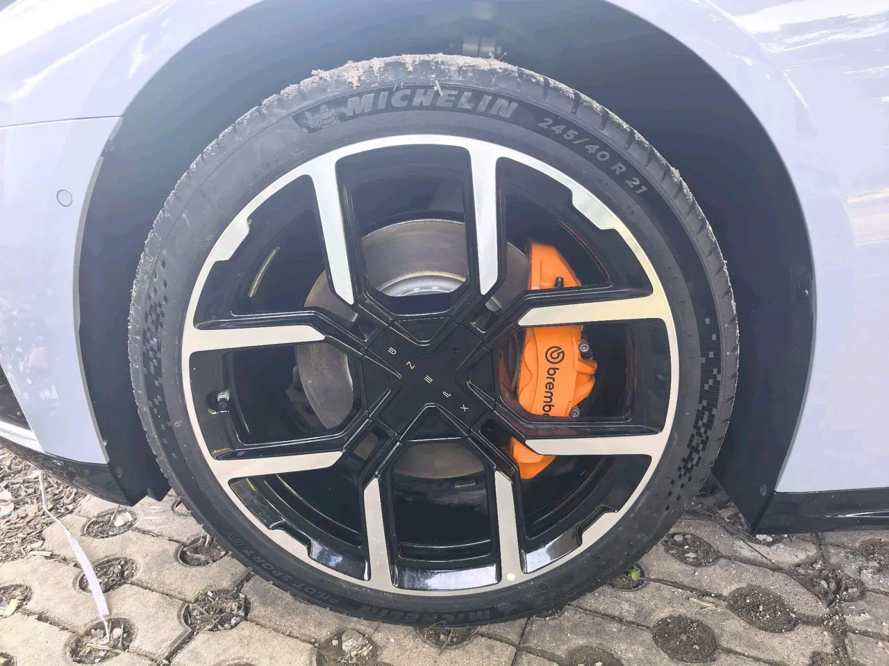 Xpeng 2025 P 7 702km long endurance automatic gear 6