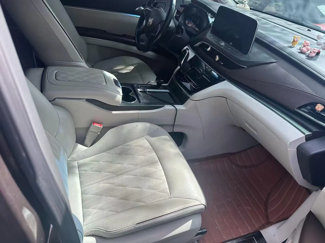 Buick 2021 GL8 Land Business Class 2.0T 652T Luxury Automatic Gear 6