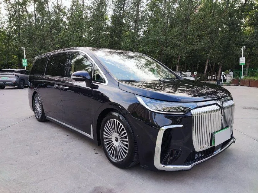 Voyah 2025 dreamers PHEV 1.5T four-wheel drive distinguished Kunpeng version automatic gear 5