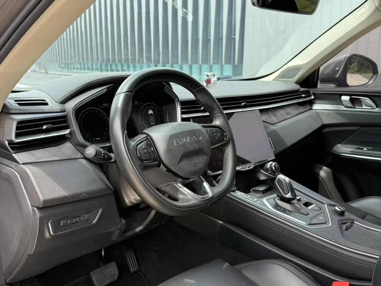 LYNK&amp;CO 2021 LYNK&amp;CO 01 2.0TD Two-Drive Pro Automatic 6