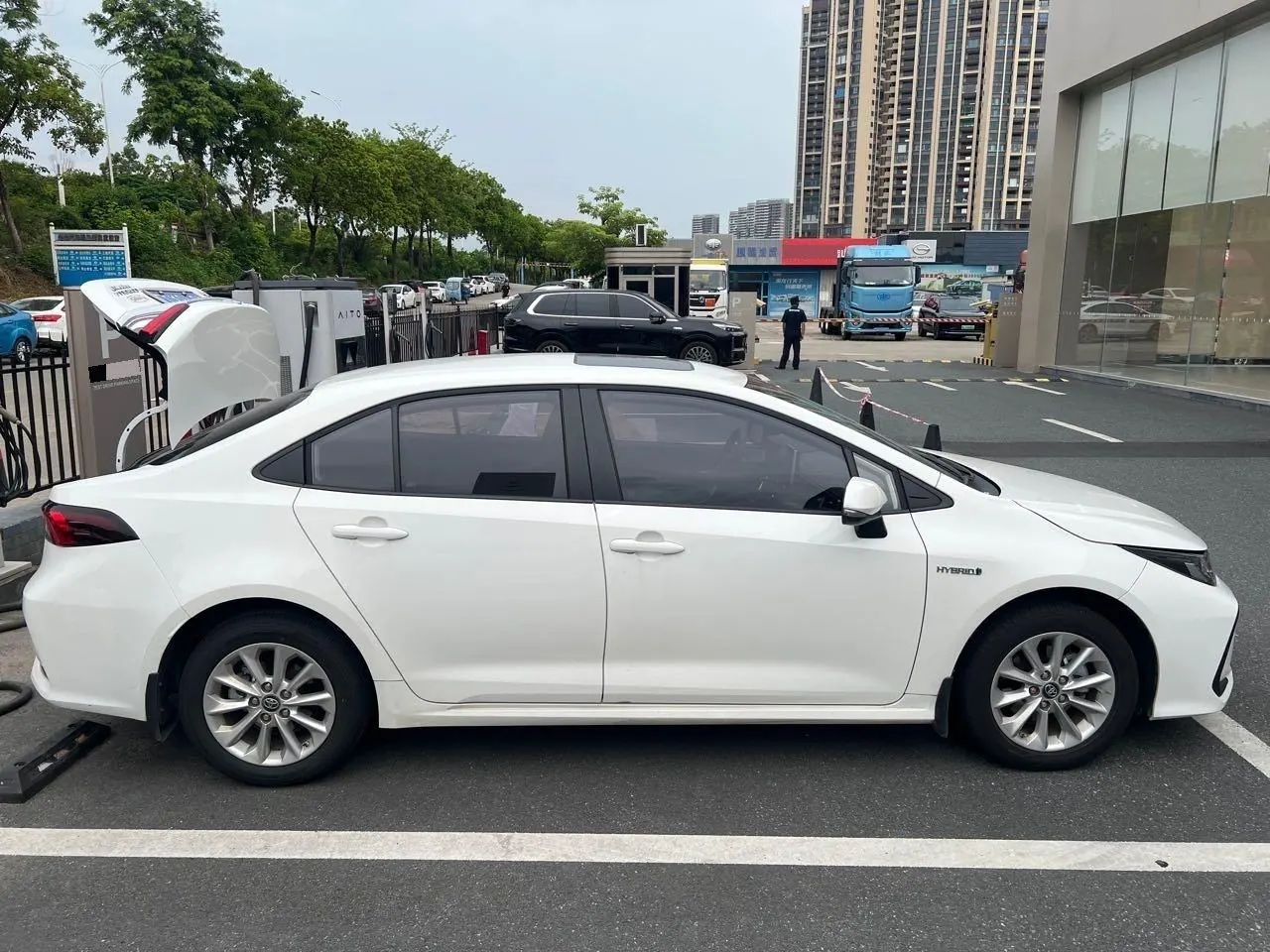 Toyota 2021 Corolla Double Engine 1.8 Stepless Elite Automatic Gear 6