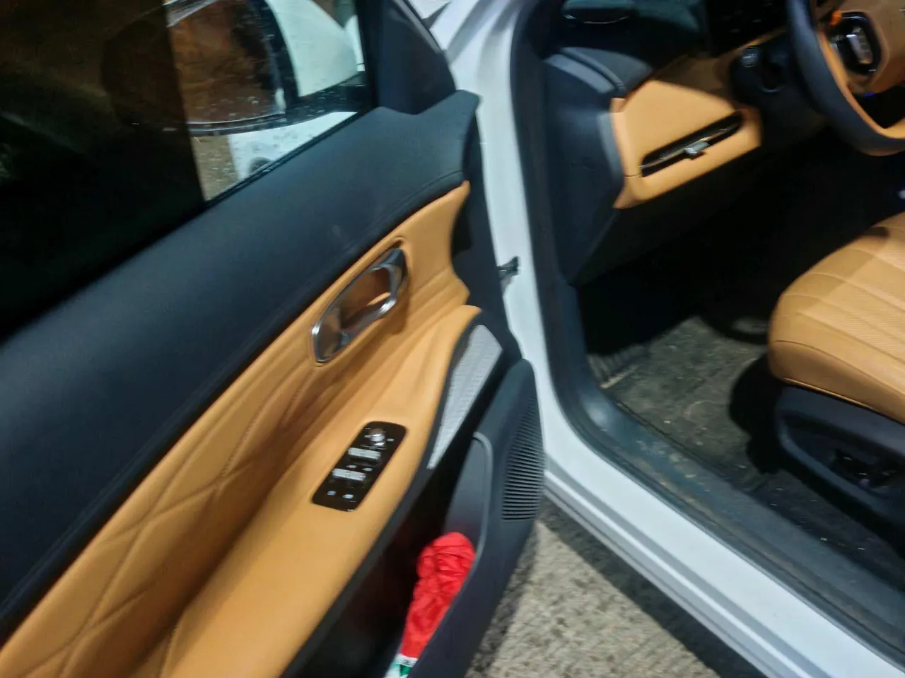 Geely Galaxy 2025 Starship 7 EM-i 1.5 120km Sailing Edition Automatic Gear 2