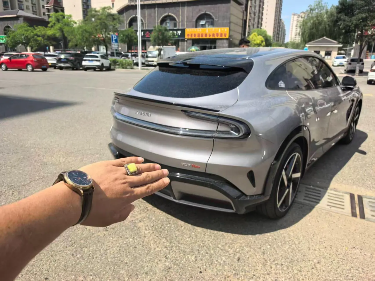 MI 2025 YU7 Long Endurance High Performance Four-wheel Drive Max Edition Automatic Gear 5