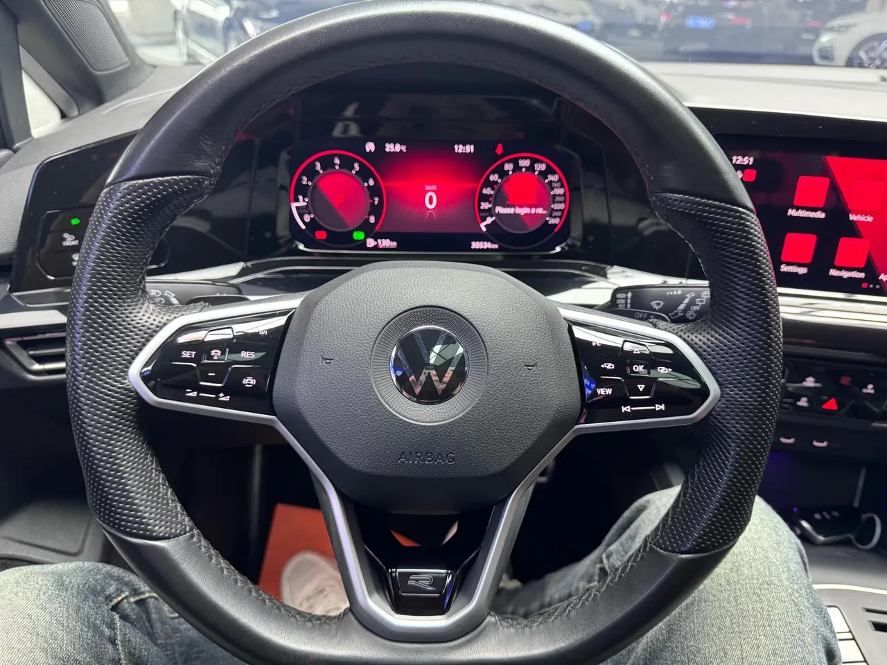 Volkswagen 2021 Golf 8 R-Line 1.4TSI 280TSI Automatic 13