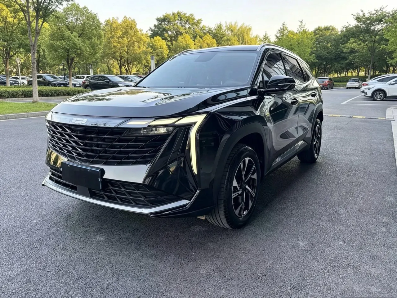 Открыть галерею: Geely 2024 Boyue L 1.5TD Longteng Edition Automatic Gear