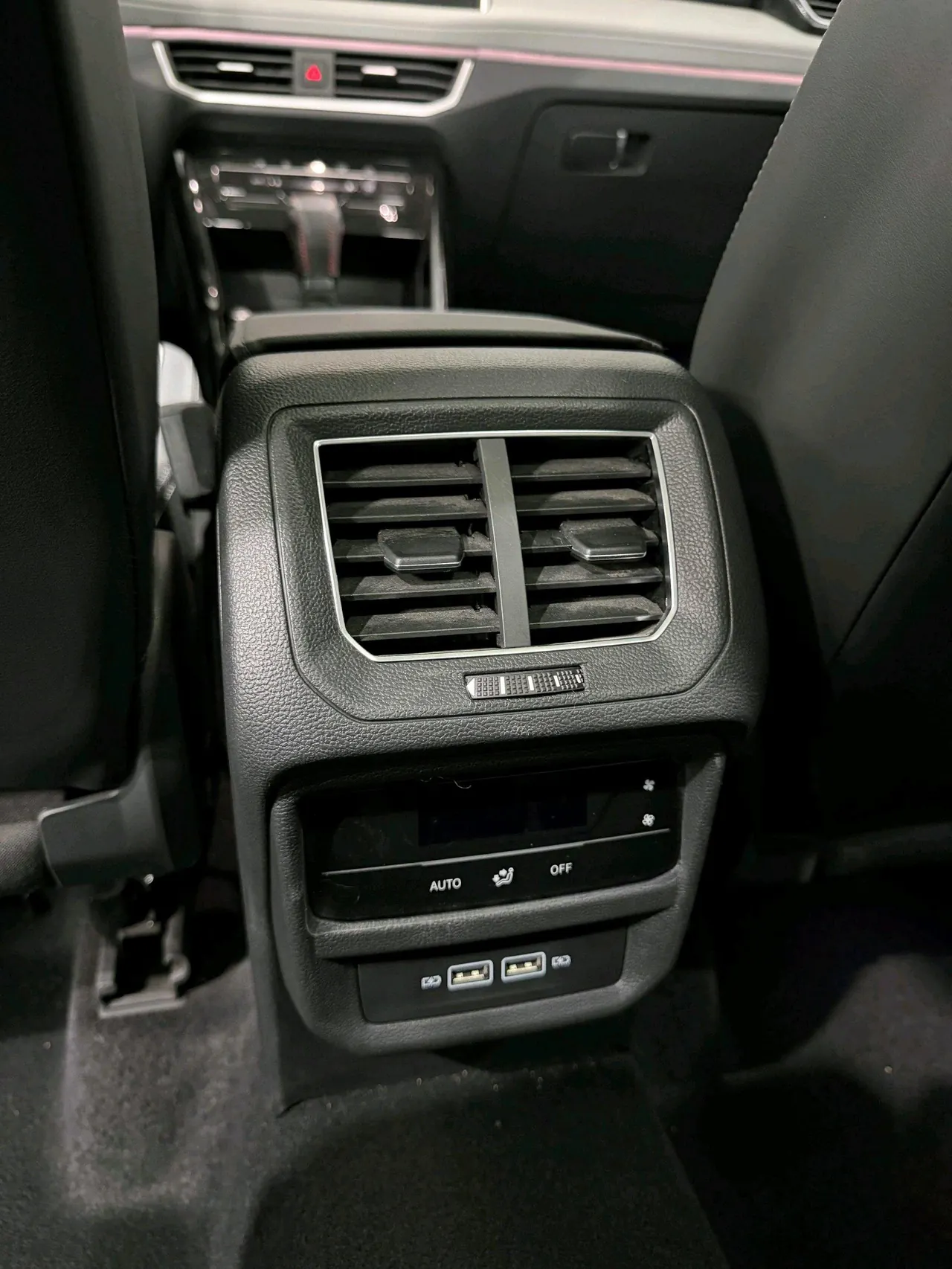 Volkswagen 2023 Tanyue 1.4TSI 280TSI Two-Drive Luxury Plus Advanced Edition Automatic Gear 16