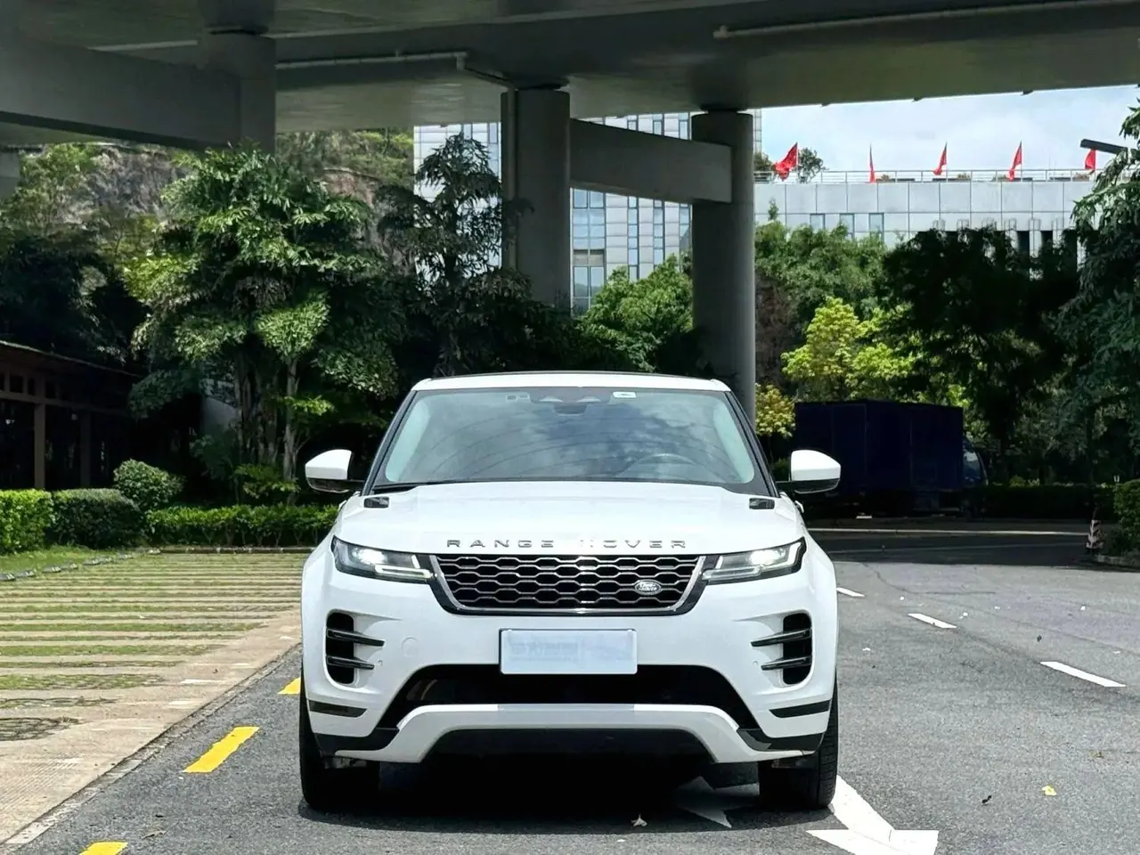 Land Rover 2021 Range Rover Aurora L 48V 2.0T 249PS R-Dynamic S Performance Edition Automatic Gear 2