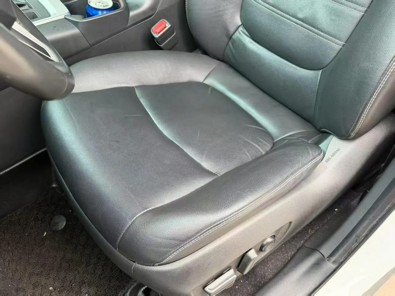 Toyota 2021 RAV4 Rongfeng 2.0 Stepless Four-wheel Drive Fashion PLUS Edition Automatic Gear 4