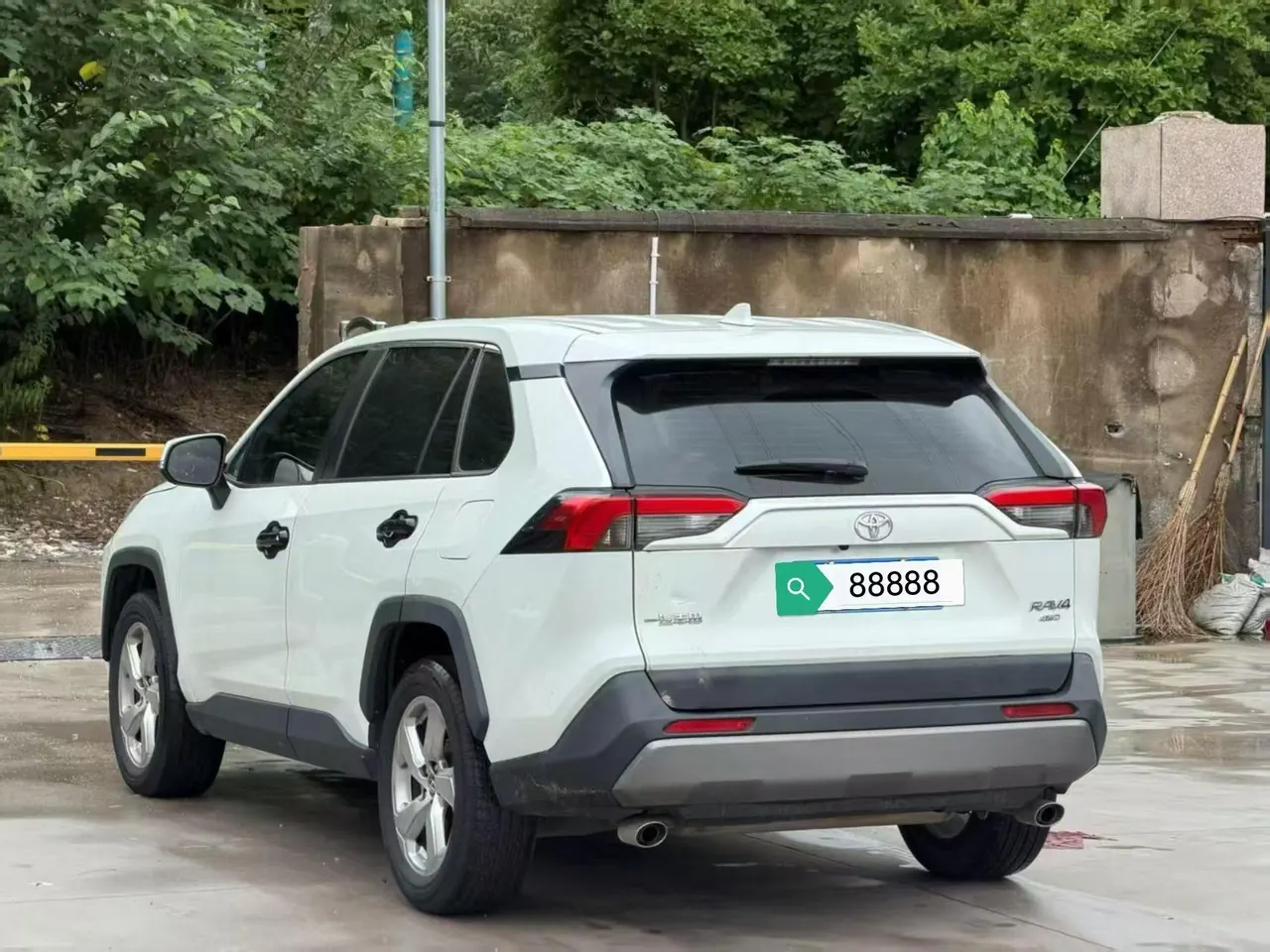 Toyota 2021 RAV4 Rongfeng 2.0 Stepless Four-wheel Drive Fashion PLUS Edition Automatic Gear 7