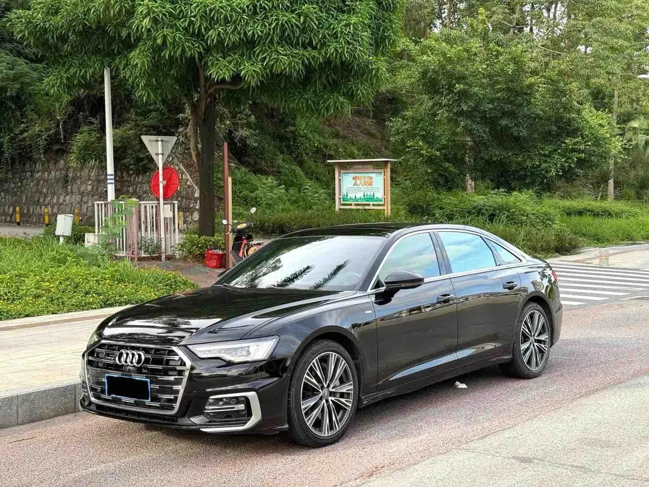 Audi 2021 A6L 48V 3.0TFSI 55TFSI Quattro enjoy dynamic automatic transmission - View 1
