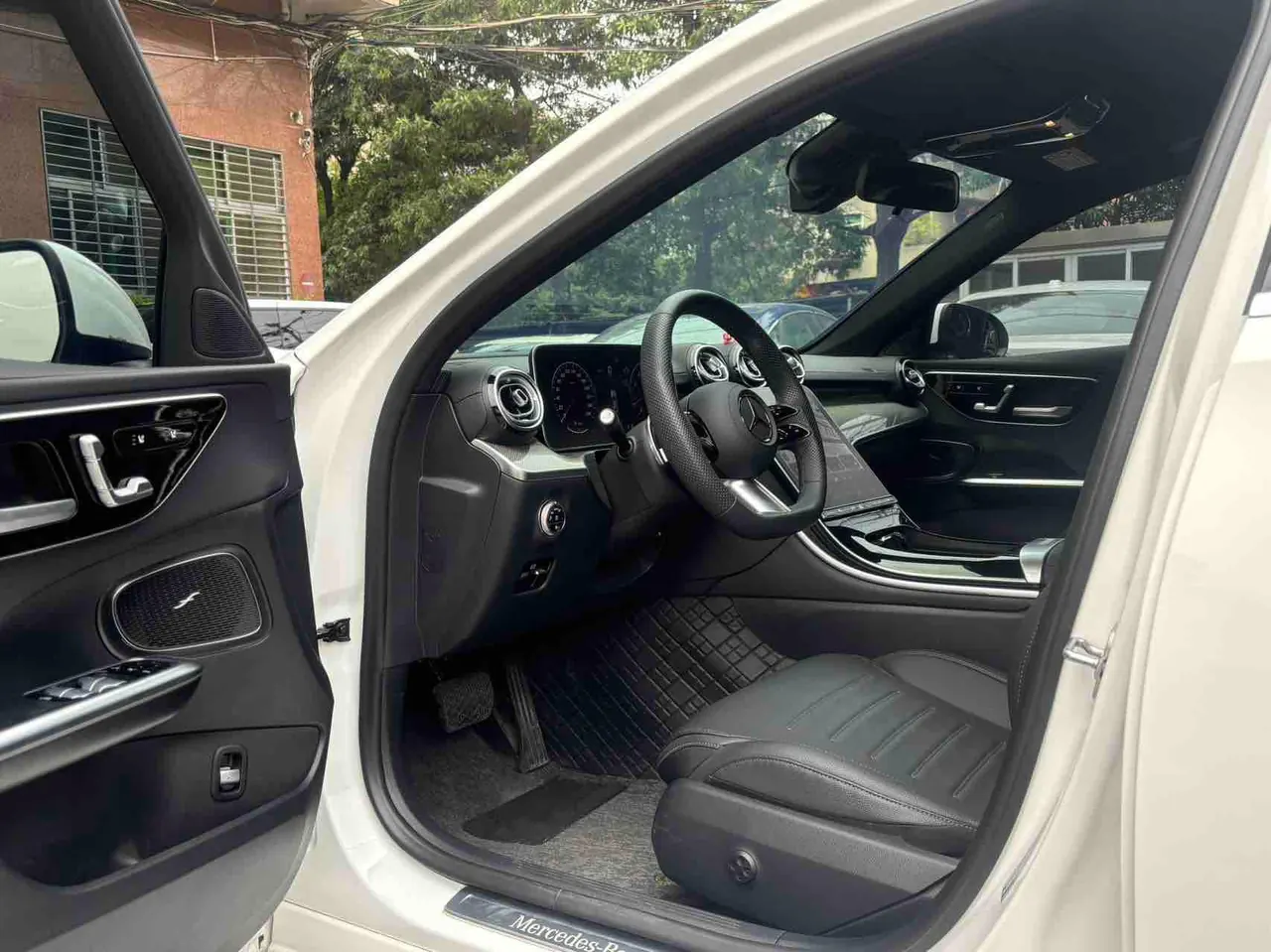 Mercedes Benz Class C 2024 C 260 L 48V 1.5T Sports Edition (Modified 3) Automatic Gear 6