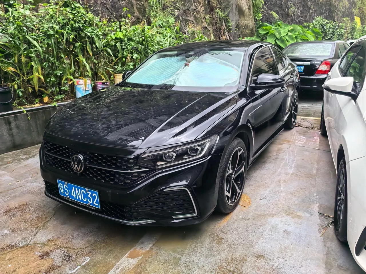 Volkswagen 2024 Passat 2.0TSI 380TSI Flagship Automatic - View 1