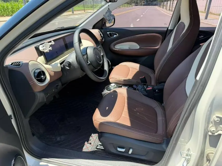 WuLing 2024 Plantronics 333km LingBox Connected Automatic Gear 4