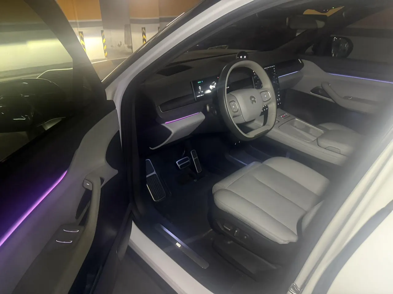 NIO 2023 ES8 75kWh Executive Edition Automatic Gear 5