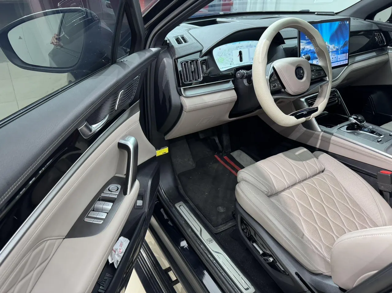 BYD Tang New Energy 2024 Tang DM-i 1.5T Stepless Glory Edition 112KM Flagship Automatic Gear 4