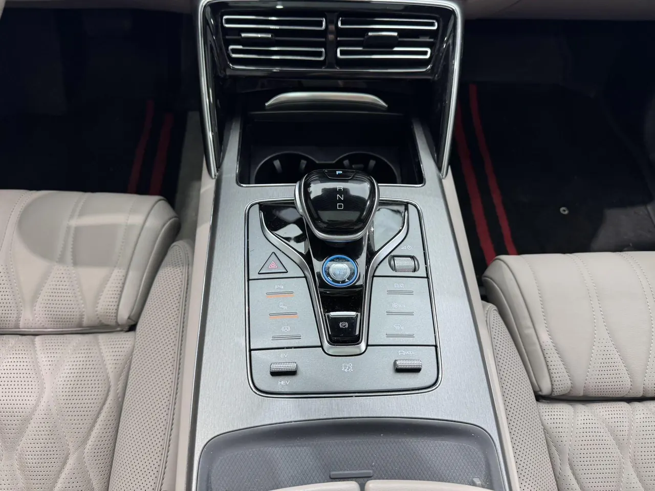 BYD Tang New Energy 2024 Tang DM-i 1.5T Stepless Glory Edition 112KM Flagship Automatic Gear 8