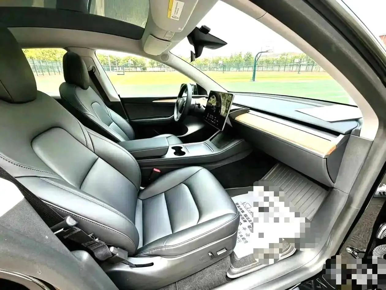 Tesla 2022 Model Y rear-wheel drive version automatic transmission 13