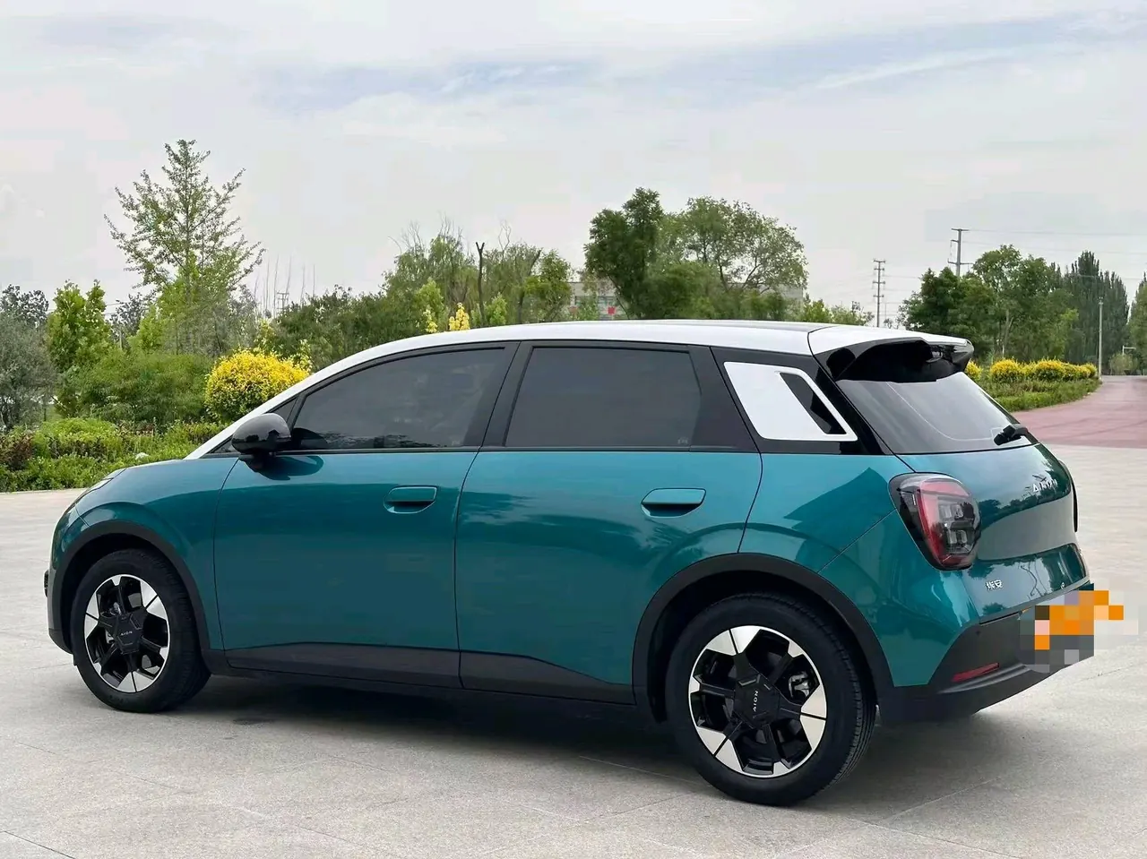 GAC Aion 2025 AION UT 420 Smart Edition Automatic Gear 4
