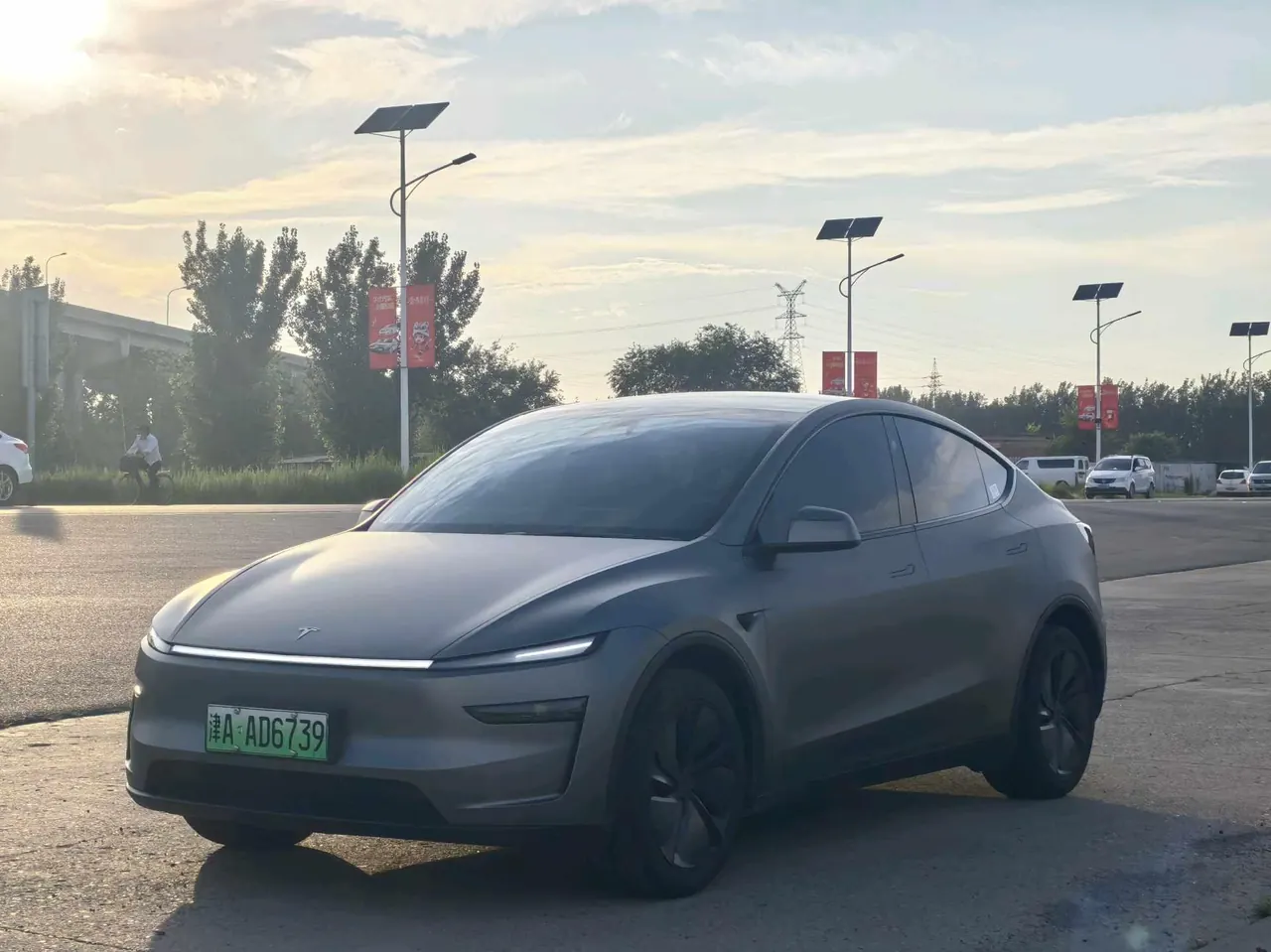 Tesla 2026 Model Y long endurance rear wheel drive version (modified) automatic gear - View 1