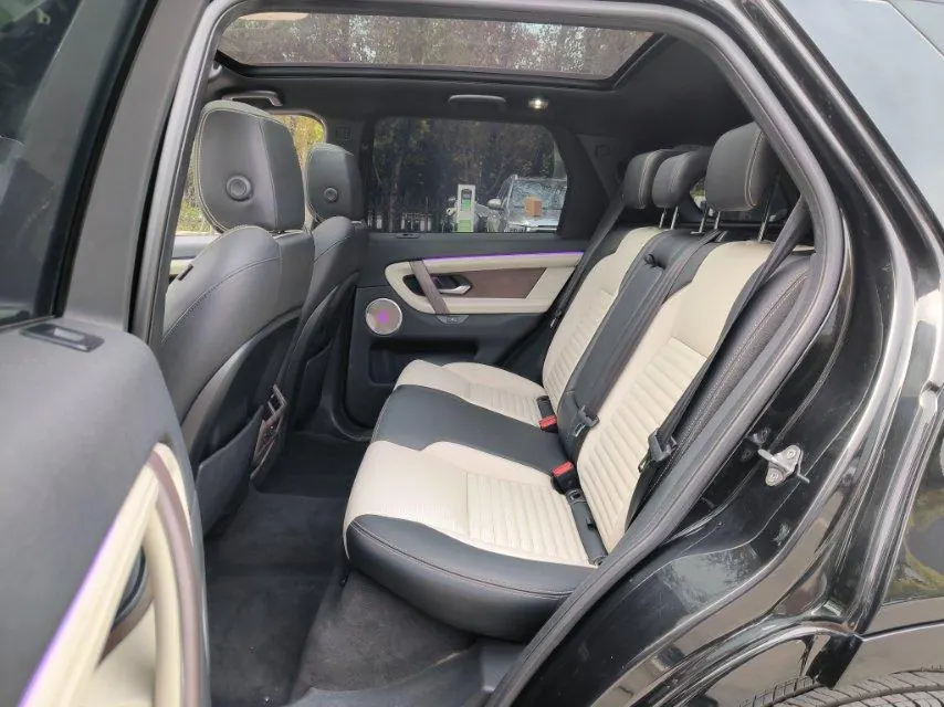 Land Rover Discovery Sports Edition New Energy 2021 Discovery Sports Edition PHEV 1.5T P300e Performance Technology Edition Automatic Gear 3