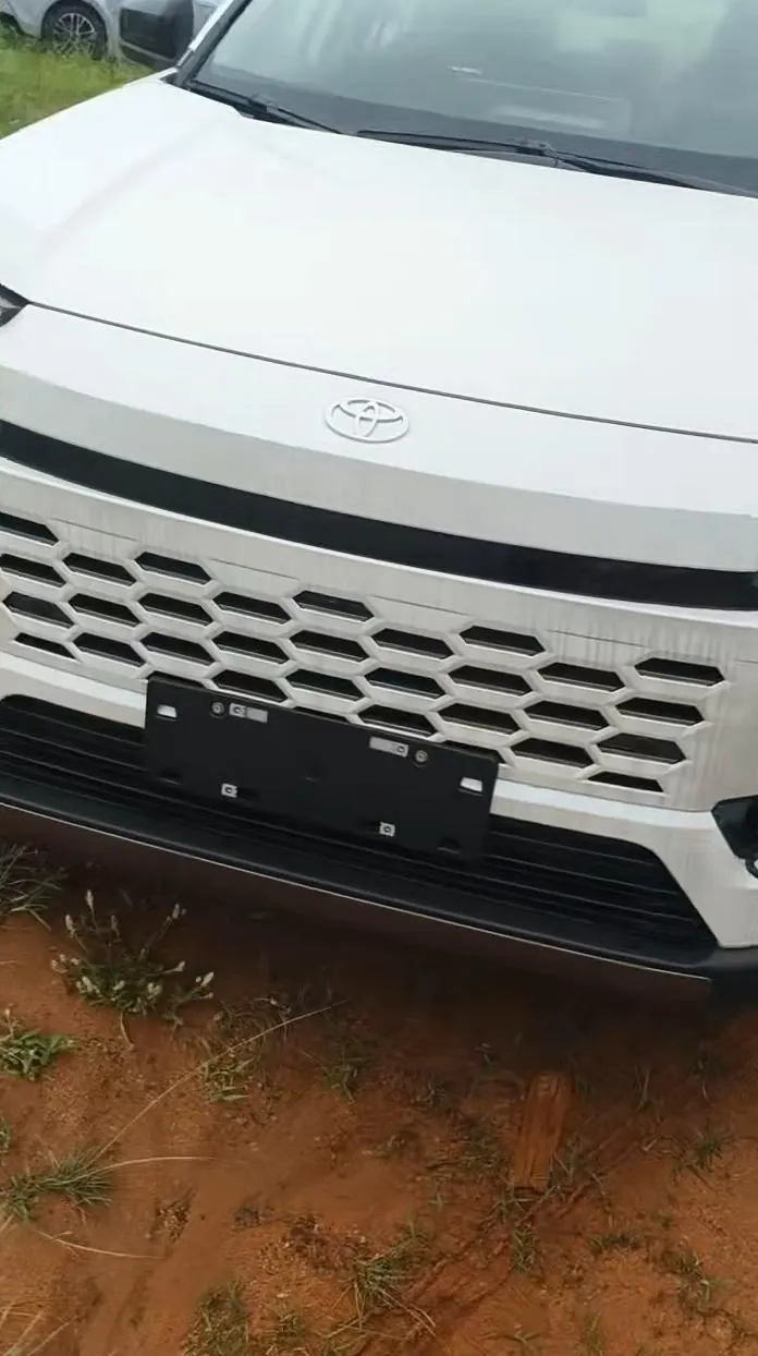 Toyota 2026 Weilanda Dual Engine 2.0 Stepless Intelligent Electric Hybrid PRO Automatic Gear 6