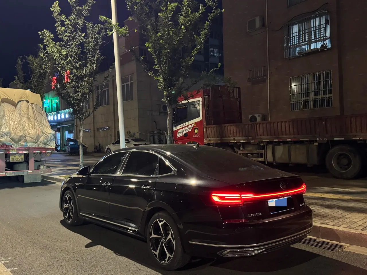 Volkswagen 2024 Passat 2.0TSI 330TSI Elite Edition Automatic 4