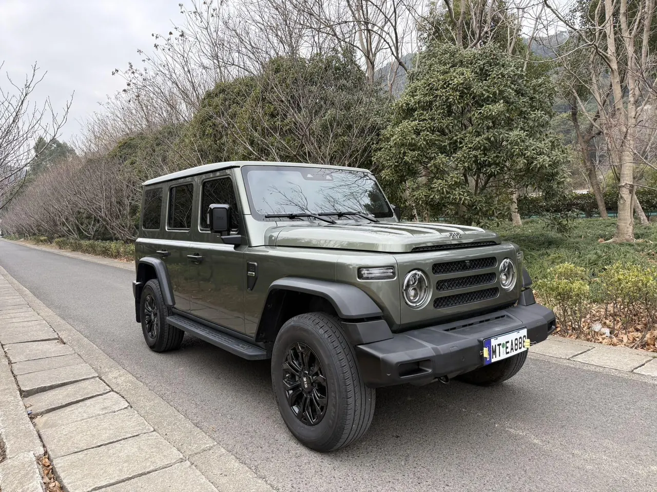 212 2024 T01 2.0T Explorer Automatic 3