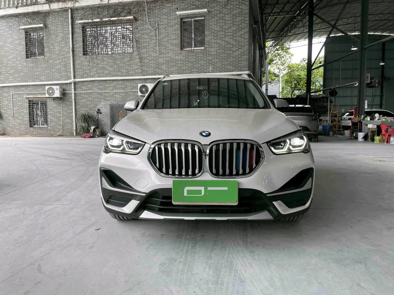 BMW 2022 X1 sDrive20Li 1.5T fashion automatic gear 2