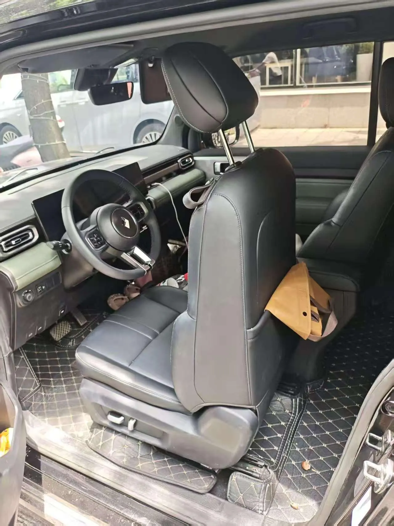 BaoJun 2024 Yue also flagship automatic gear 2