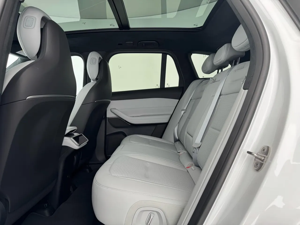 NIO 2024 ES6 75kWh automatic gear 6