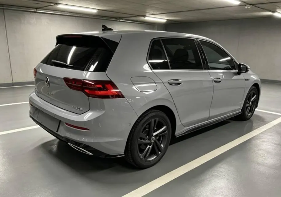 Volkswagen 2023 Golf 8 R-Line 1.4TSI 280TSI Lite Automatic 4