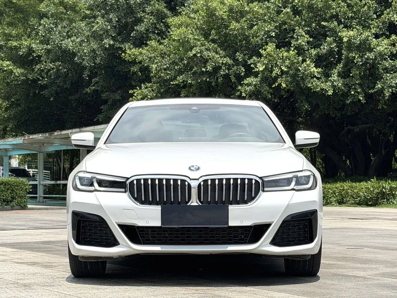 BMW 5 Series 2022 530Li 2.0T Leading M Sports Suit (Modified) Automatic Gear 2