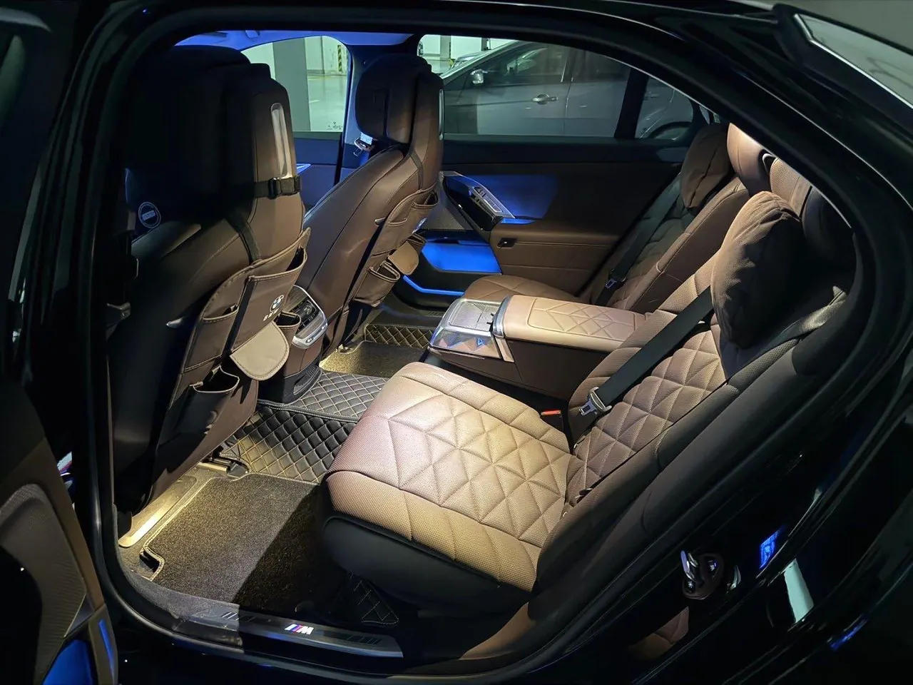 BMW 7 Series (Imported) 2023 735Li 48V 3.0T M Sports Suit Automatic Gear 3