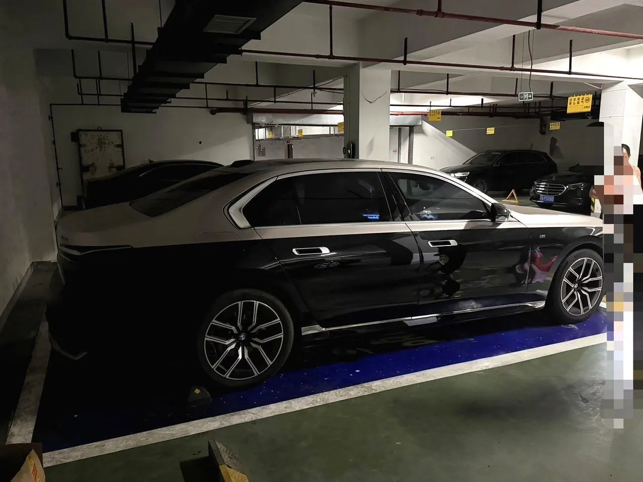 BMW 7 Series (Imported) 2023 735Li 48V 3.0T M Sports Suit Automatic Gear 5