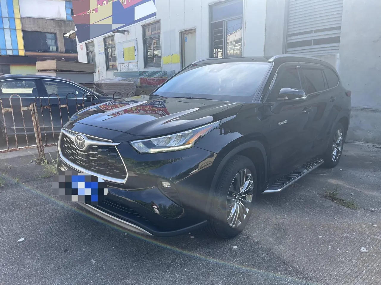 Открыть галерею: Toyota 2023 Highlander Dual Engine 2.5 Stepless Intelligent Electric Hybrid Four-wheel Drive Deluxe Edition 7-seat Automatic Transmission