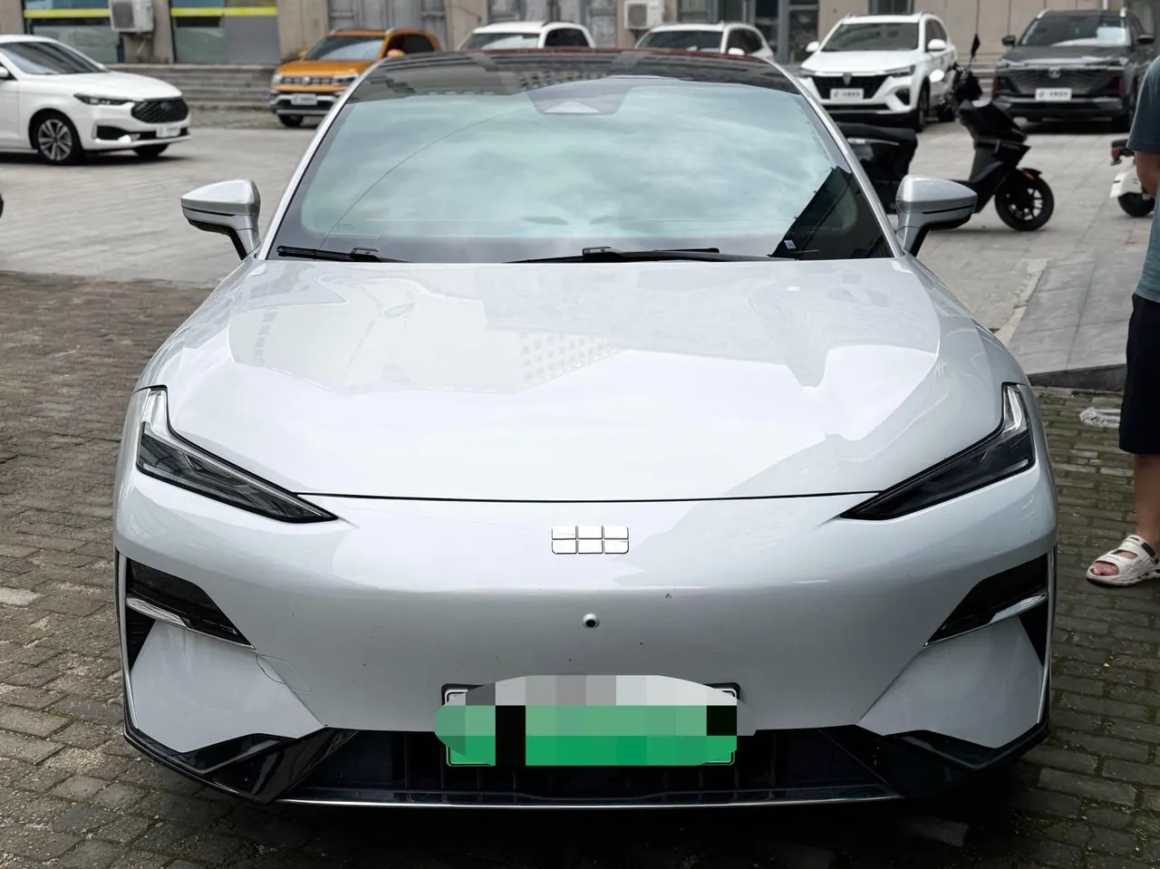 Geely Galaxy 2024 E 8 665km Starship Sailing Edition Automatic Gear 2