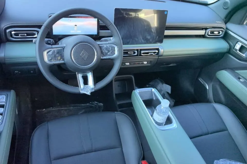 BaoJun 2026 Yueyou Plus 301km Flagship Automatic Gear 4