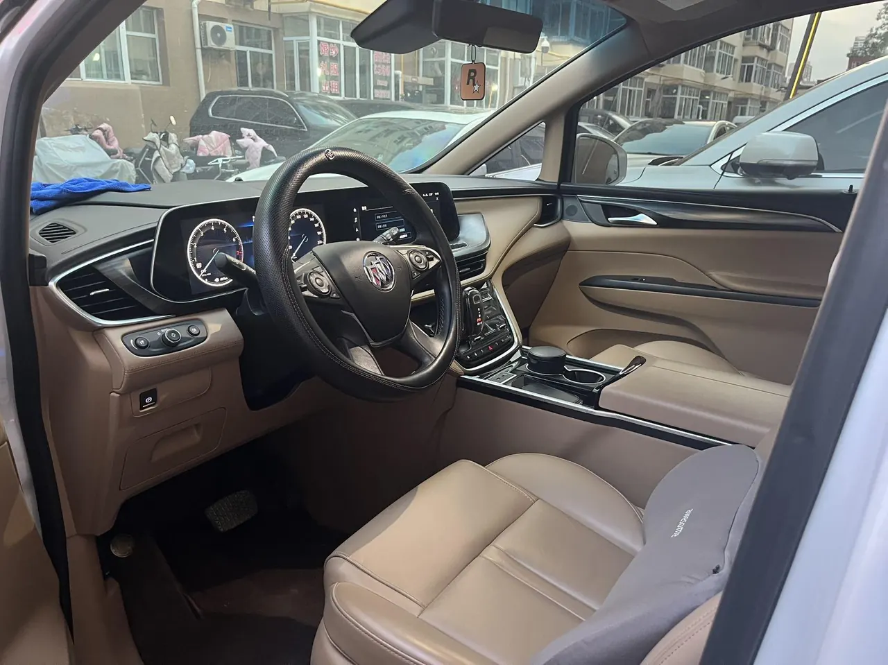 Buick 2020 GL8 ES Lu Zun 2.0T 653T Luxury Automatic Gear 3