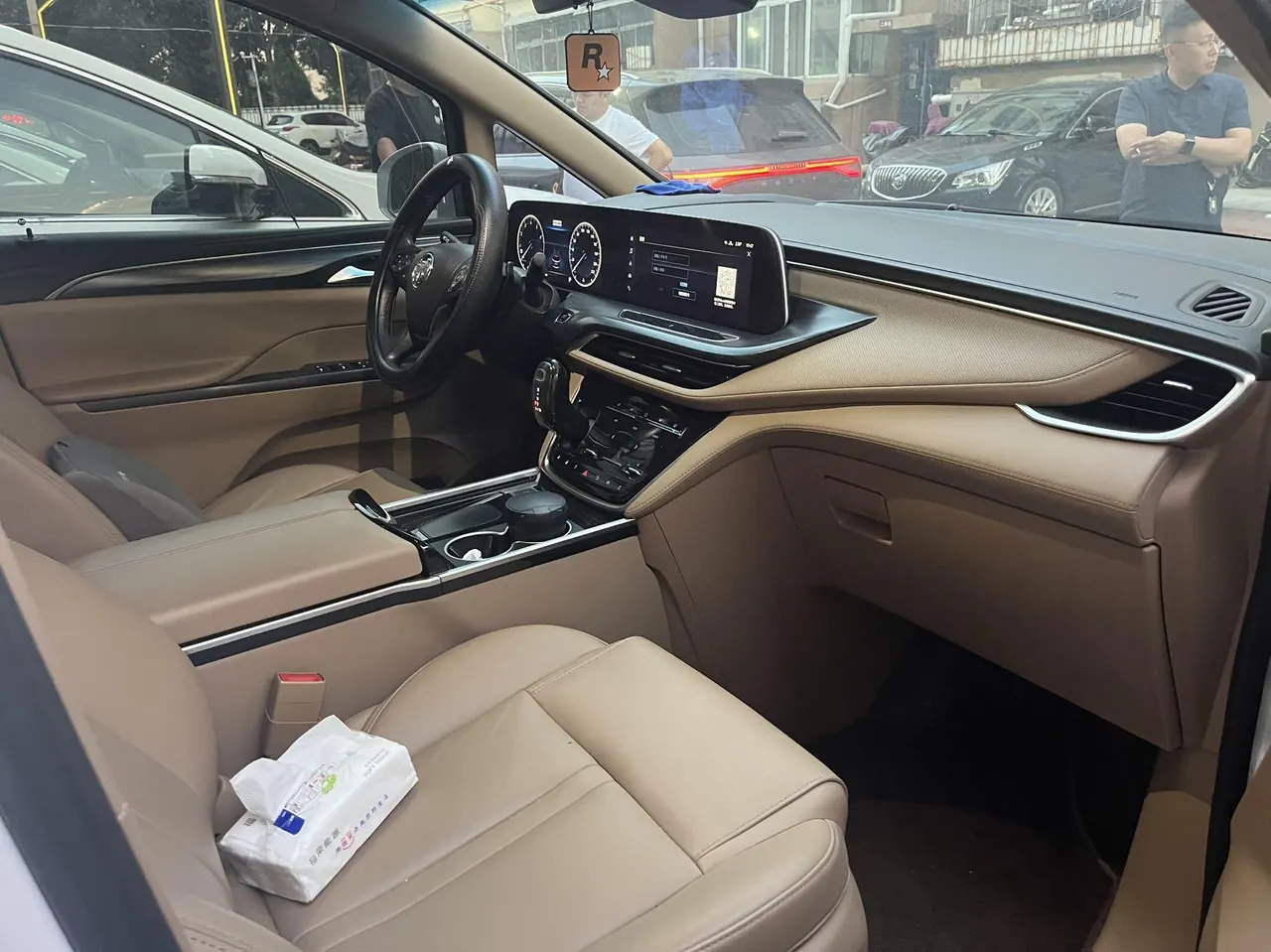 Buick 2020 GL8 ES Lu Zun 2.0T 653T Luxury Automatic Gear 6