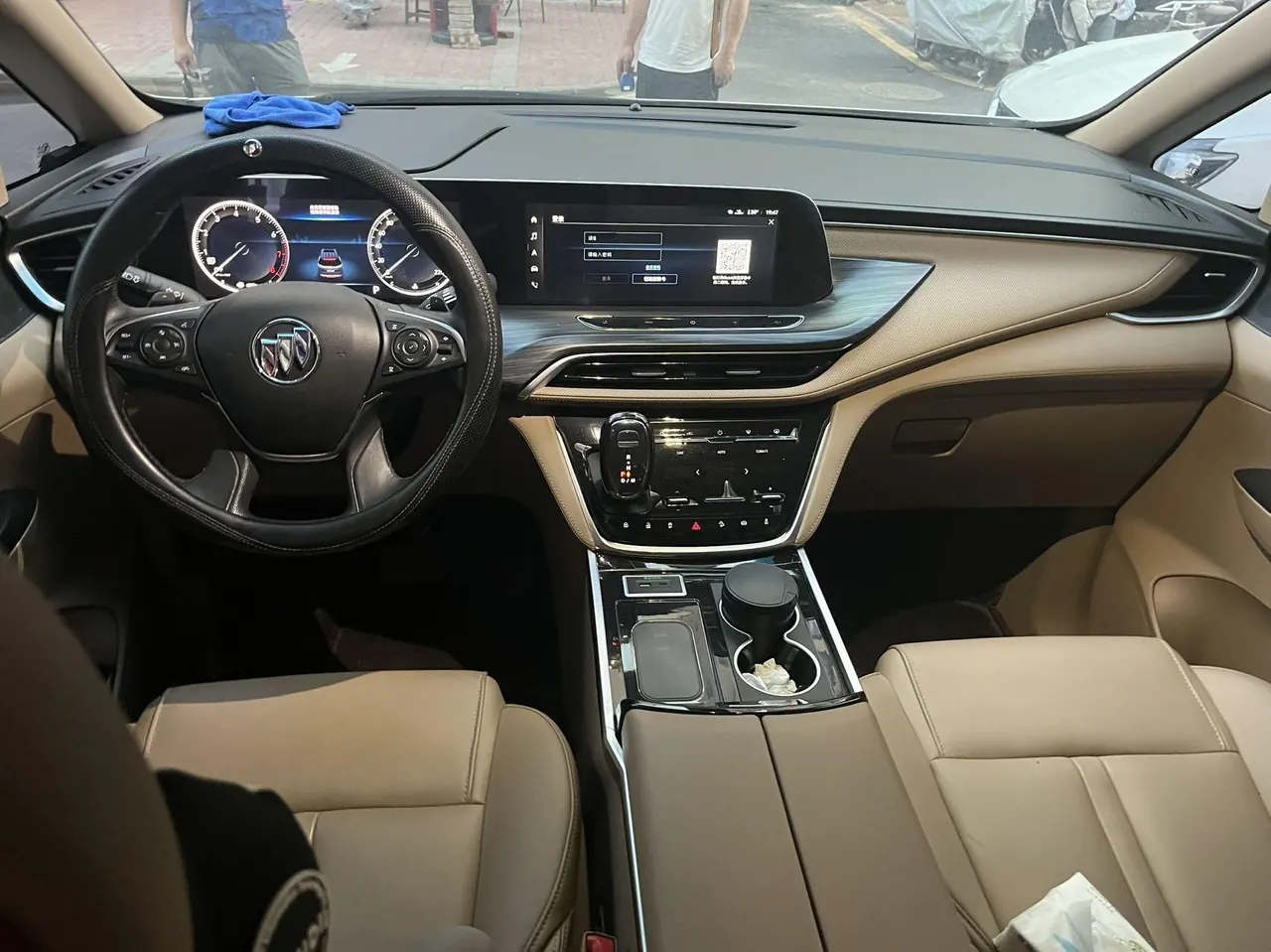 Buick 2020 GL8 ES Lu Zun 2.0T 653T Luxury Automatic Gear 7