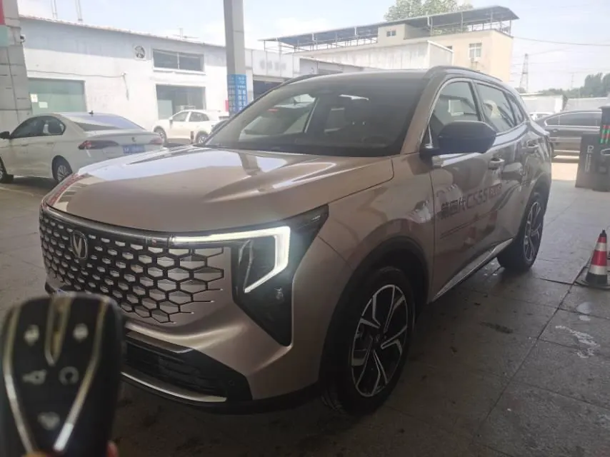 Open image lightbox: ChangAn 2026 CS55 PLUS 1.5T New Blue Whale Tianzhu Prestige Automatic