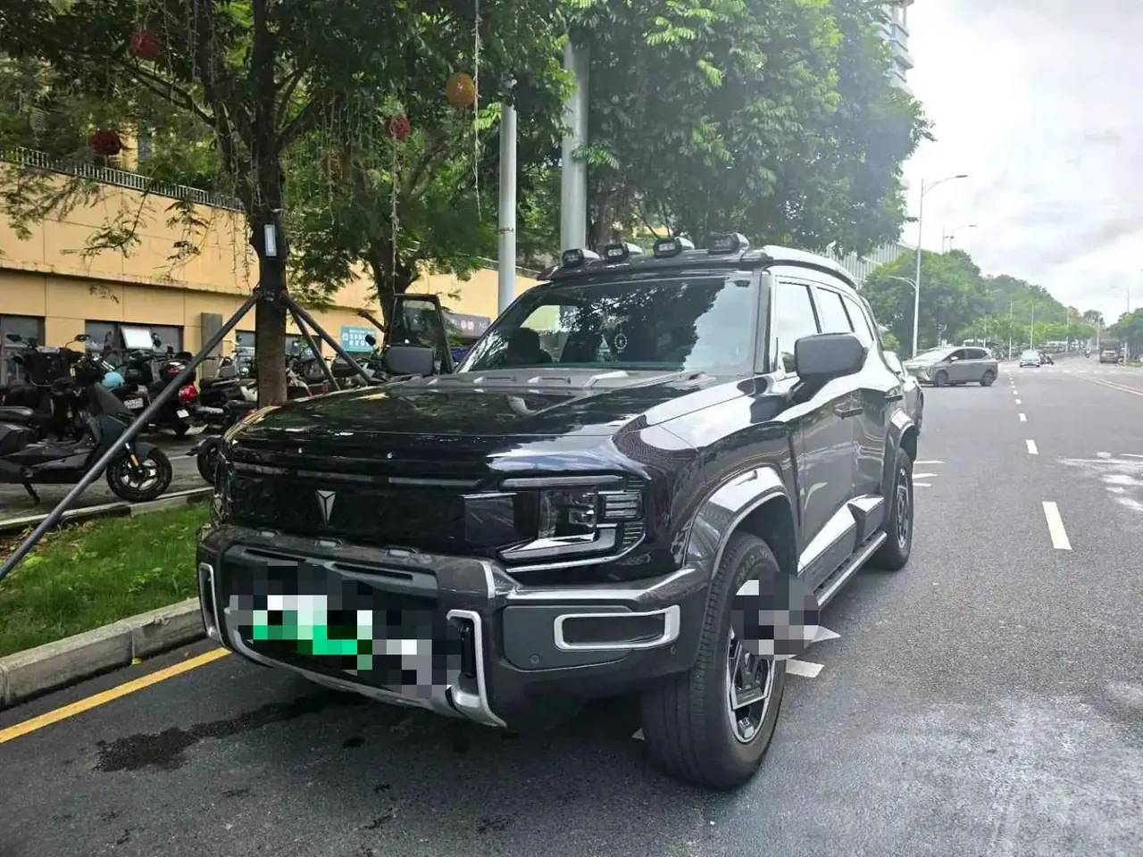 Открыть галерею: ChangAn Deepal 2025 G318 Worry-free Crossing Edition Four-wheel Drive Far Mountain Edition Automatic Gear