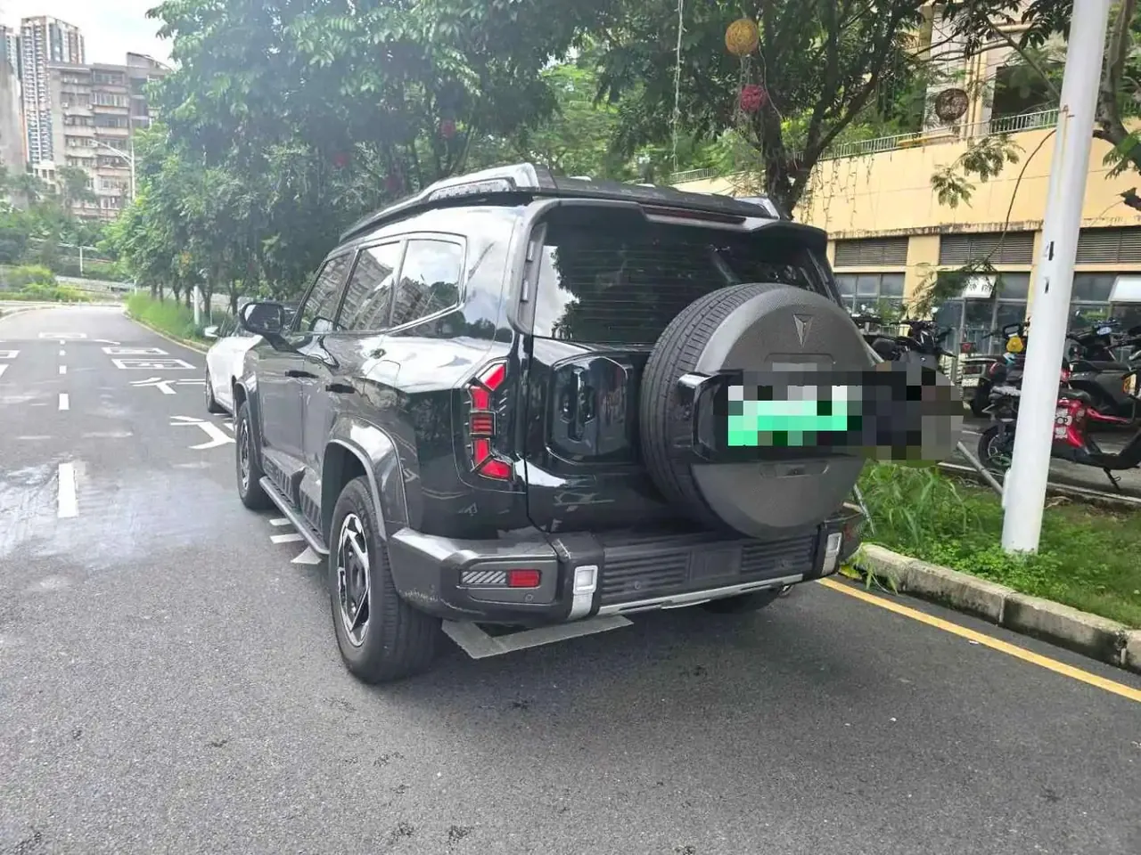 ChangAn Deepal 2025 G318 Worry-free Crossing Edition Four-wheel Drive Far Mountain Edition Automatic Gear 3