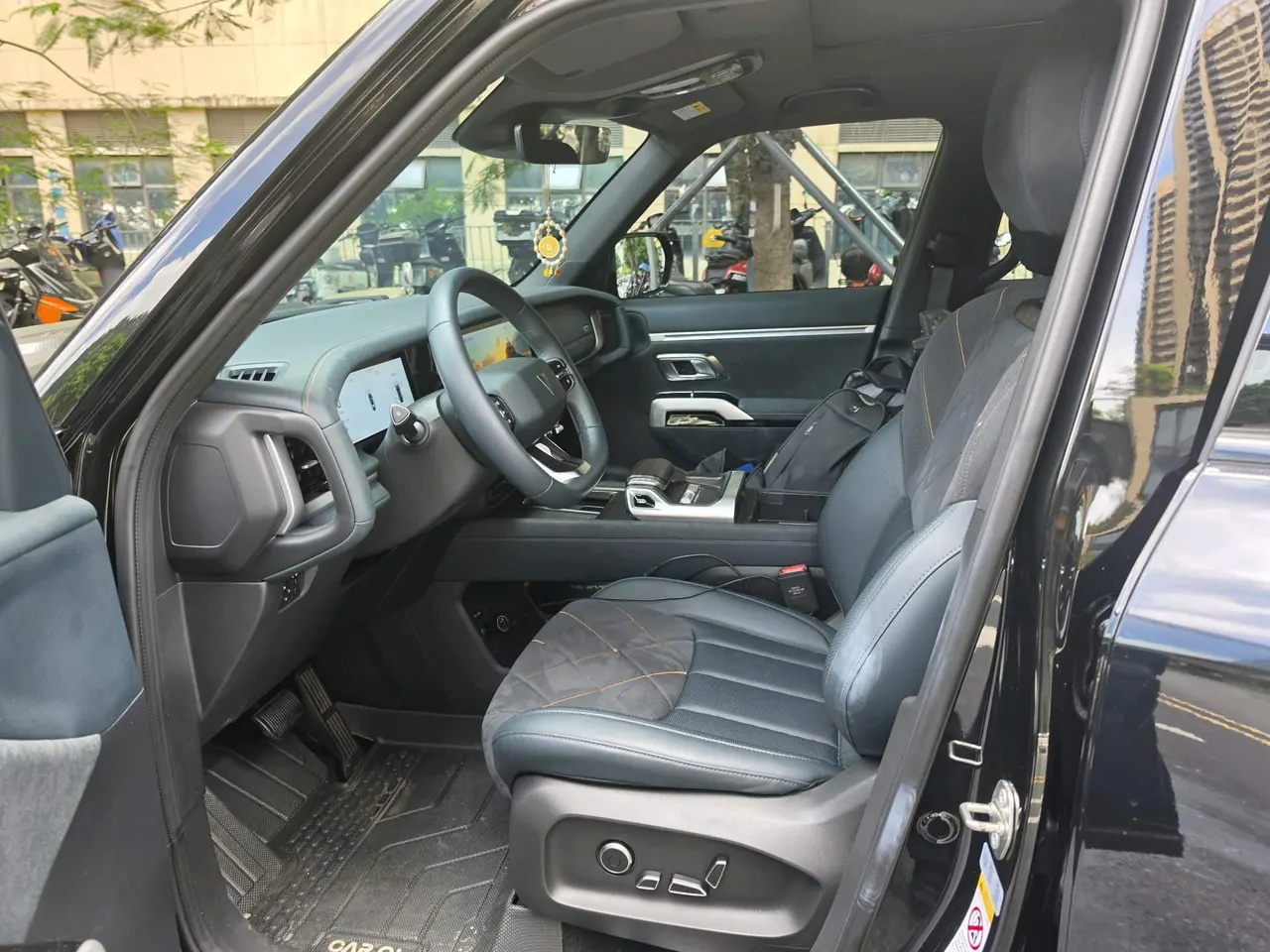 ChangAn Deepal 2025 G318 Worry-free Crossing Edition Four-wheel Drive Far Mountain Edition Automatic Gear 5